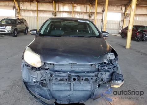 2013 Ford Focus Se z USA, uszkodzony, nr VIN 1FADP3F26DL212418